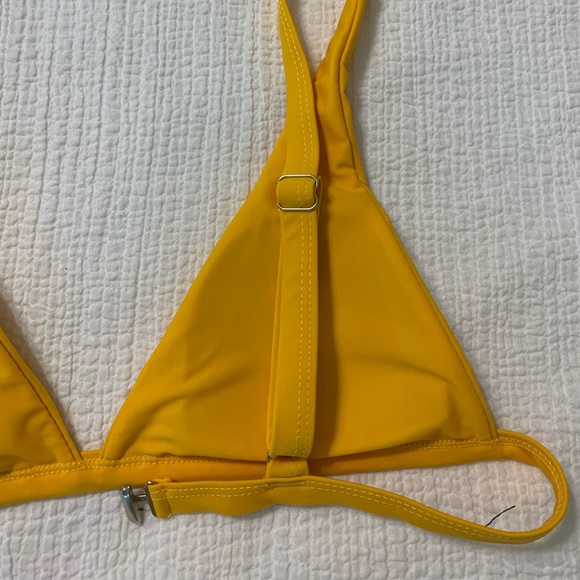 NWOT yellow with red floral detail bikini - Picture 10 of 11
